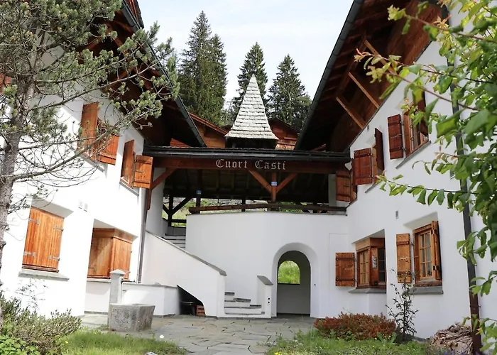 Sonnige Gartenwohnung شقة